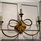 L16. Brass wall sconce.